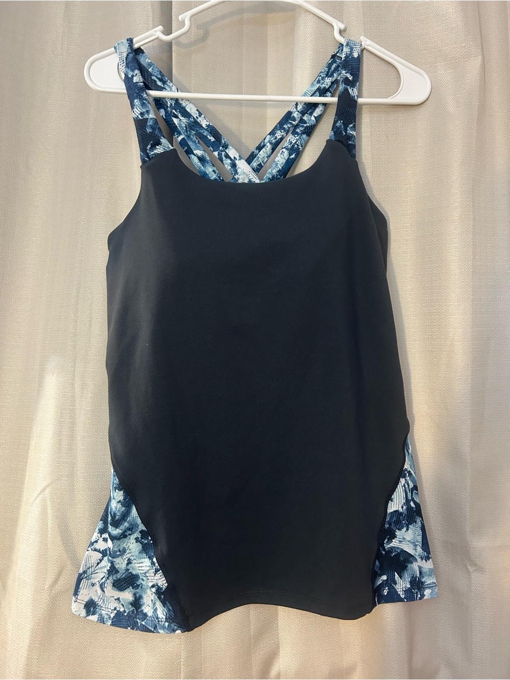 Gaiam Scoop Neck Cross Back Yoga Tank Top Built In Bra Size L Blue Gray Black